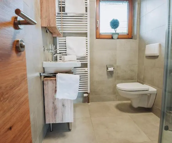 Stern Dagmar * Нойштифт-им-Штубайталь