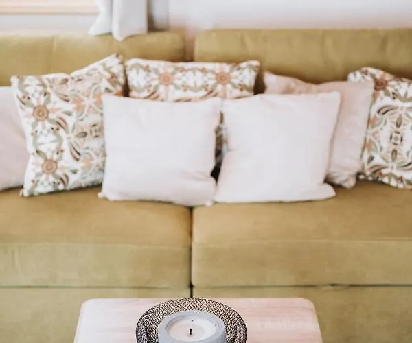 Stern Dagmar Apartment